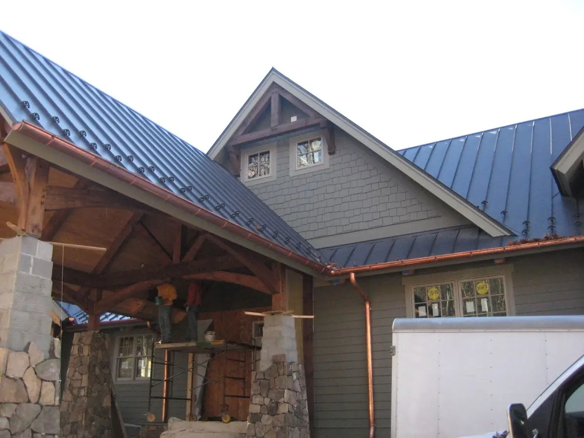 Craftsman Roofing team delivering quality roofing work in Woodstone